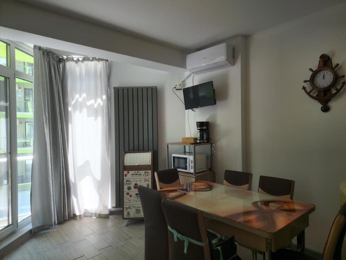 Nasty 24 Aparthotel Pool & Spa Mamaia Nord Нэводари Экстерьер фото
